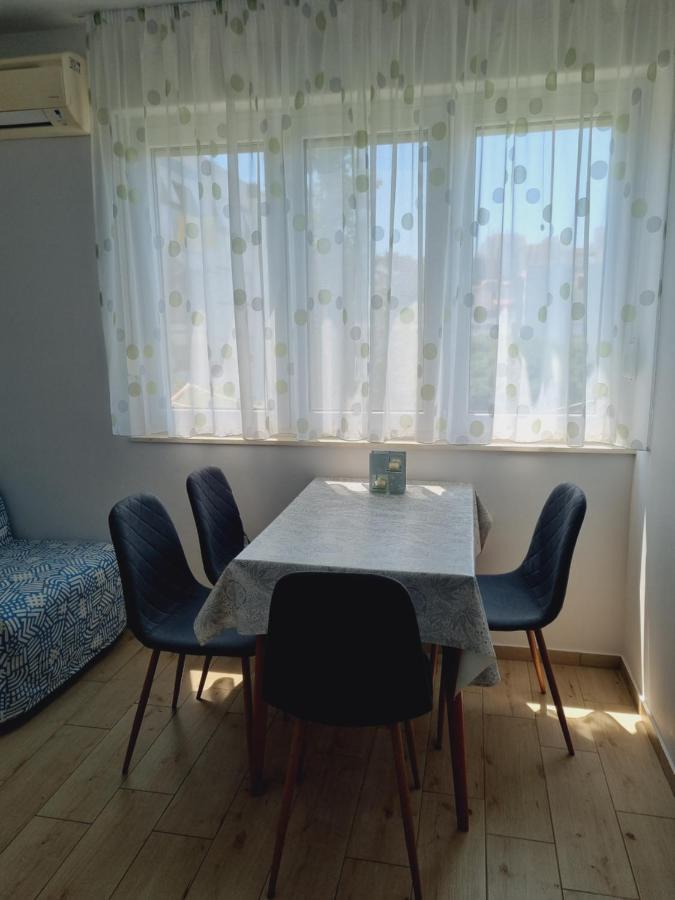 Apartment Vinka Split Eksteriør billede